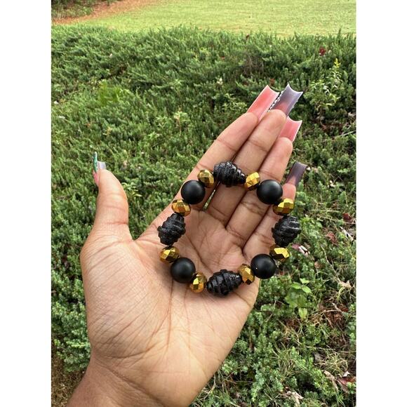 African assorted tribal bracelets with beautiful engraved designs - Picture 7 of 8